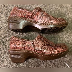 B.O.C. Snakeskin Clogs / Slip On - Size 8